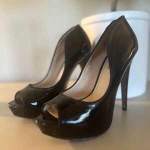 Classiques Entier Black Peep-Toe Heels